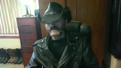 leathergreaser online show from 24, 9, 2025