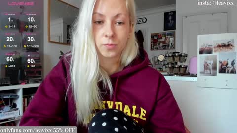 Snapshot of leavixx chatting on 11, 12, 2024 LeaVixx online show from 11, 12, 2024