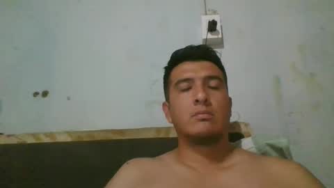 leche_dura122 online show from 25, 1, 2025