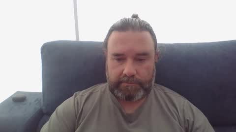 Snapshot of lecheare28 chatting on 11, 2, 2025 lecheare28 online show from 11, 2, 2025