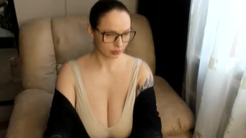 Anna  online show from 25, 2, 2025