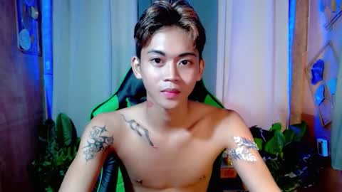 leemoreno18 online show from 13, 11, 2025