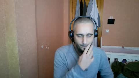 lefrenchiies online show from 1, 2, 2026