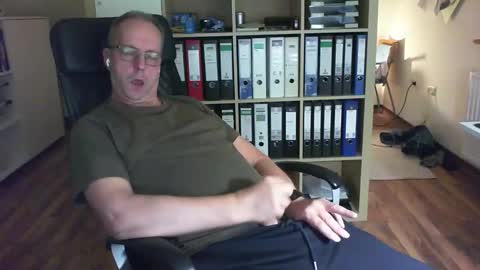 Dave online show from 16, 10, 2025