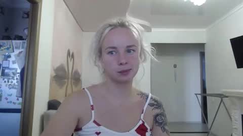 Snapshot of leggywily25 chatting on 16, 9, 2025 leggywily25 online show from 16, 9, 2025