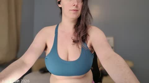 Leia Swift online show from 4, 4, 2026