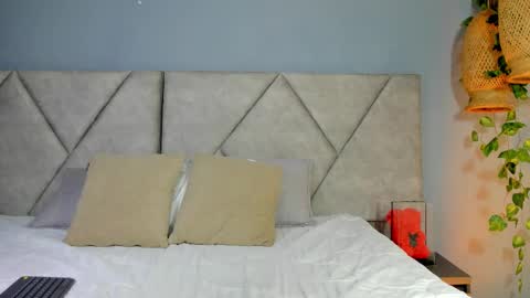 Leidy Cooper online show from 27, 2, 2026