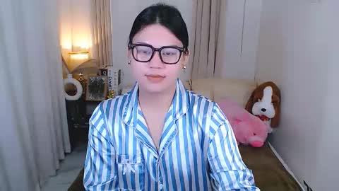 Snapshot of leighcortesi chatting on 12, 9, 2025 Cailey online show from 12, 9, 2025