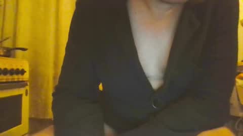 Snapshot of leila472952 chatting on 23, 12, 2024 Sergey online show from 23, 12, 2024