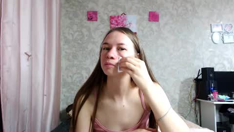 leila_bambi_ online show from 22, 10, 2025