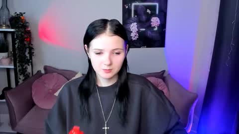 Snapshot of leila_xxbaby chatting on 25, 11, 2025 Leila online show from 25, 11, 2025