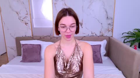 LeilaLawson online show from 19, 12, 2024