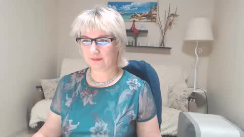 Snapshot of leilamays chatting on 9, 2, 2025 Leila Kinky online show from 9, 2, 2025