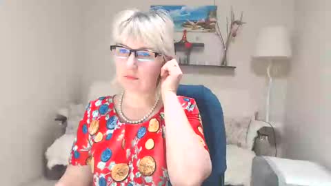 Snapshot of leilamays chatting on 1, 3, 2025 Leila Kinky online show from 1, 3, 2025