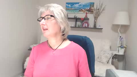 Snapshot of leilamays chatting on 10, 10, 2025 Leila Kinky online show from 10, 10, 2025