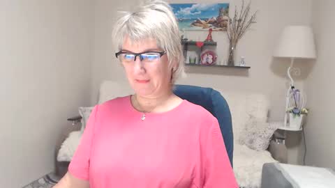 Snapshot of leilamays chatting on 13, 10, 2025 Leila Kinky online show from 13, 10, 2025