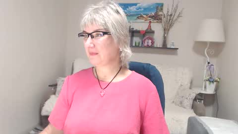 Snapshot of leilamays chatting on 15, 10, 2025 Leila Kinky online show from 15, 10, 2025