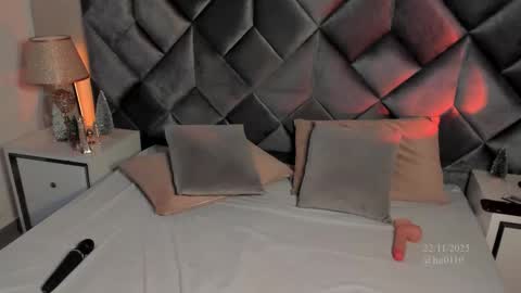 Snapshot of leizathompson chatting on 22, 11, 2025 Leizathompson online show from 22, 11, 2025