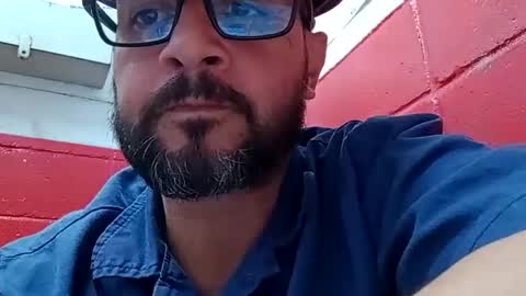 Pequeno Urso online show from 7, 1, 2025