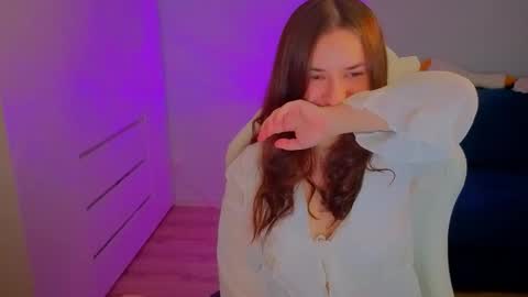 Snapshot of lelia_vibe chatting on 8, 10, 2025 Lelia online show from 8, 10, 2025