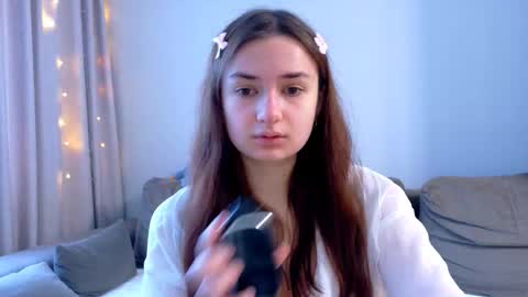 Snapshot of lelia_vibe chatting on 17, 11, 2025 Lelia online show from 17, 11, 2025