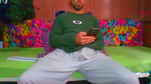 Snapshot of lemao77 chatting on 19, 10, 2025 SEX MASTER online show from 19, 10, 2025