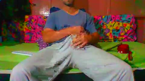 Snapshot of lemao77 chatting on 28, 10, 2025 SEX MASTER online show from 28, 10, 2025