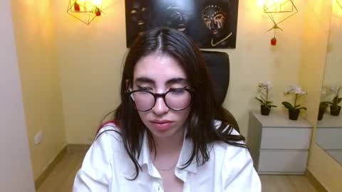 Lena online show from 28, 2, 2025