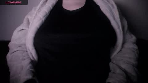 lenagolden online show from 6, 3, 2026