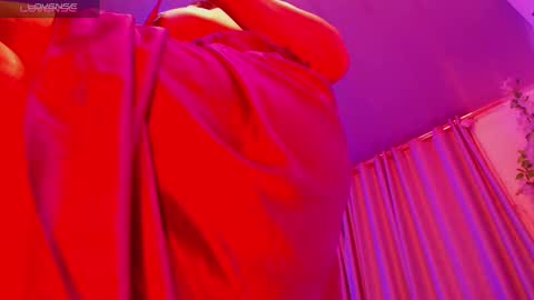 Lenna Kang online show from 20, 12, 2024