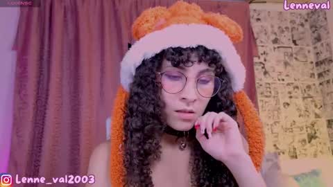 Snapshot of lenneval chatting on 21, 9, 2025 Val online show from 21, 9, 2025