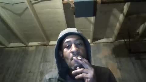 Snapshot of leo199984 chatting on 11, 11, 2025 leo199984 online show from 11, 11, 2025