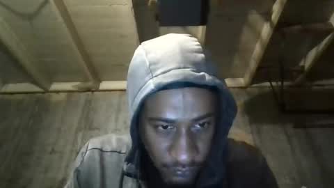 Snapshot of leo199984 chatting on 14, 11, 2025 leo199984 online show from 14, 11, 2025