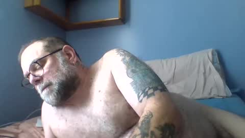 Snapshot of leo71313 chatting on 2, 11, 2025 leo71313 online show from 2, 11, 2025