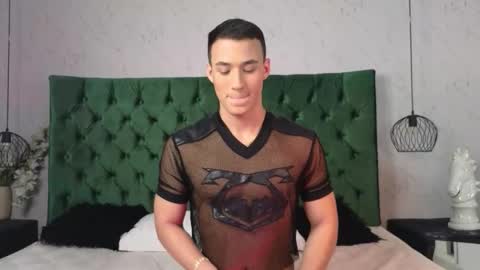 Snapshot of leo_delvey chatting on 9, 10, 2025 leo online show from 9, 10, 2025