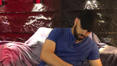 Leo  Diaz online show from 29, 10, 2025