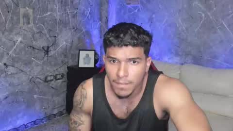 Leo independent model online show from 23, 9, 2025