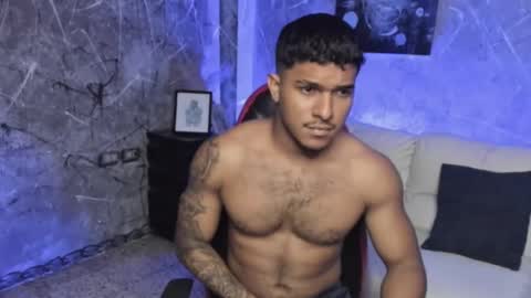 Leo independent model online show from 14, 1, 2026