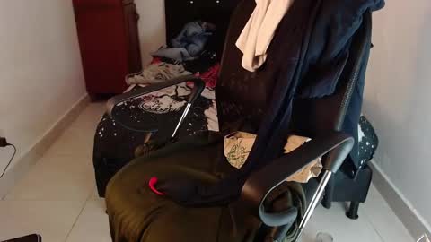 Snapshot of leobardostik chatting on 8, 3, 2026 leo online show from 8, 3, 2026