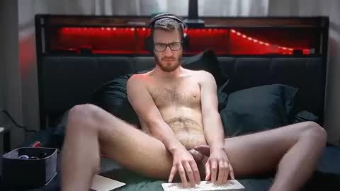 Snapshot of leobiggy227 chatting on 9, 12, 2024 LeoBiggy online show from 9, 12, 2024