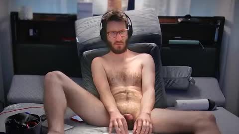 Snapshot of leobiggy227 chatting on 3, 3, 2025 LeoBiggy online show from 3, 3, 2025