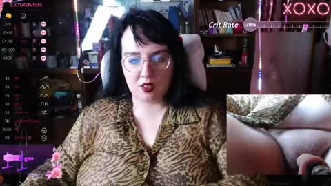Leona Harrison online show from 7, 10, 2025