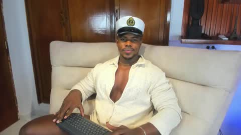 Snapshot of leonardo_jones1 chatting on 15, 9, 2025 Leandro jones online show from 15, 9, 2025