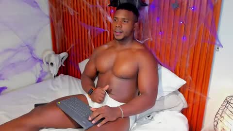 Snapshot of leonardo_jones1 chatting on 29, 10, 2025 Leandro jones online show from 29, 10, 2025