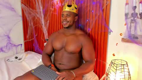 Snapshot of leonardo_jones1 chatting on 30, 10, 2025 Leandro jones online show from 30, 10, 2025