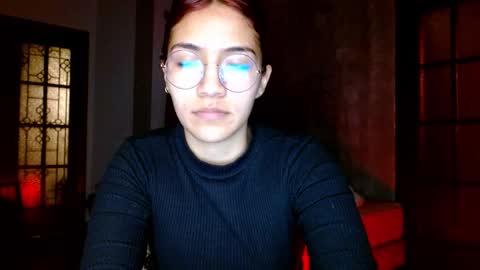 leonela  online show from 8, 10, 2025