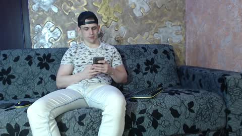 leoroman online show from 25, 12, 2024