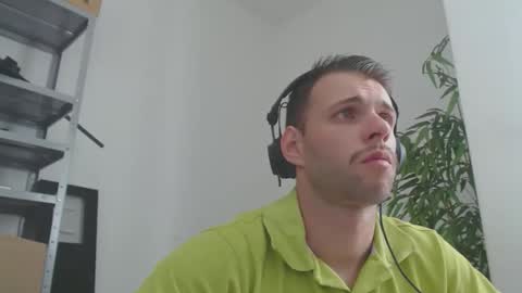 Snapshot of leozinhohd chatting on 30, 9, 2025 leozinhohd online show from 30, 9, 2025