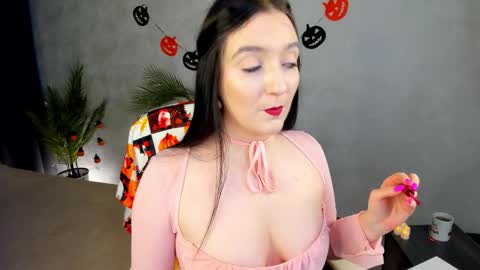 Snapshot of lesley_wins chatting on 30, 10, 2025 Lesley online show from 30, 10, 2025