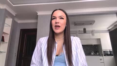 Snapshot of leslidagis chatting on 1, 3, 2026 Hello my name is Carry online show from 1, 3, 2026